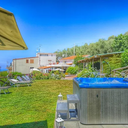 Alojamento de Acomodação e Pequeno-almoço Lorelei Massa Lubrense