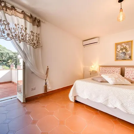 Lorelei Bed & Breakfast *